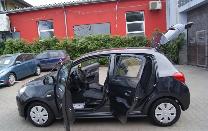 Mitsubishi Space Star cena 23900 przebieg: 80367, rok produkcji 2014 z Pilzno małe 379